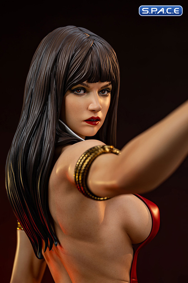 1/2 Scale Vampirella Statue (Vampirella)