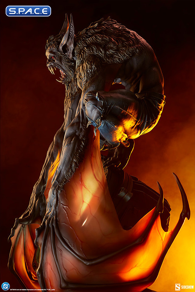 Man-Bat Premium Format Figure (DC Comics)