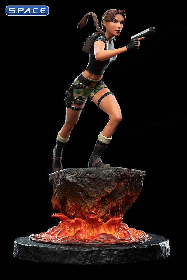 Lara Croft The Sanctuary of Flame Mini-Statue (Tomb Raider)