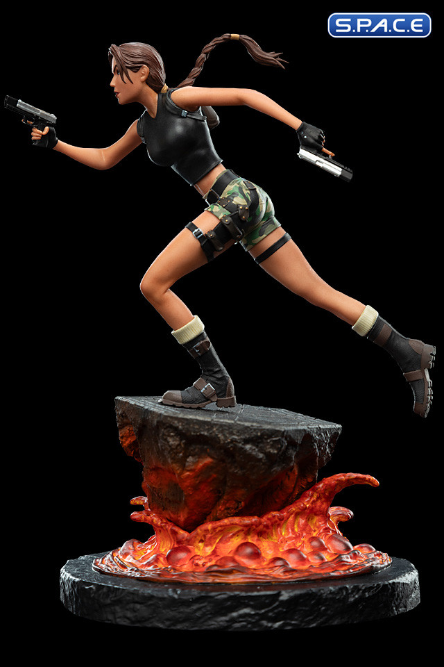 Lara Croft The Sanctuary of Flame Mini-Statue (Tomb Raider)