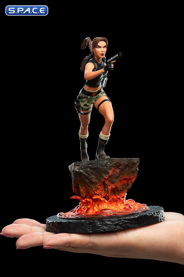 Lara Croft The Sanctuary of Flame Mini-Statue (Tomb Raider)