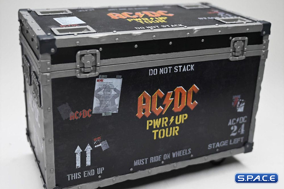 PWR UP Road Case on Tour Rock Iconz Statue (AC/DC)