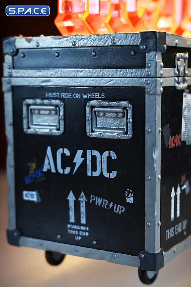 PWR UP Road Case on Tour Rock Iconz Statue (AC/DC)