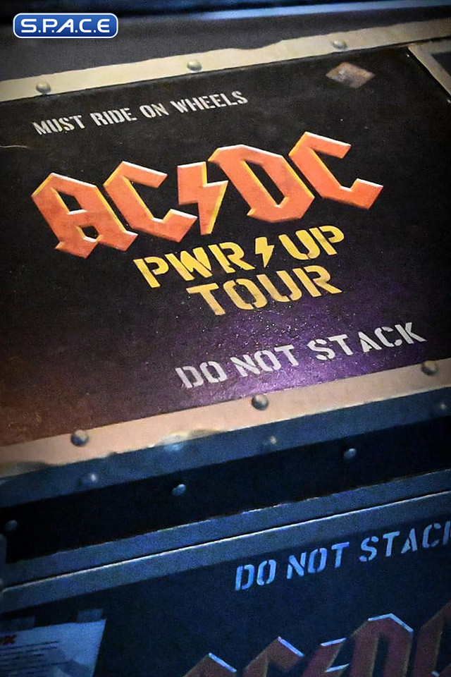 PWR UP Road Case on Tour Rock Iconz Statue (AC/DC)