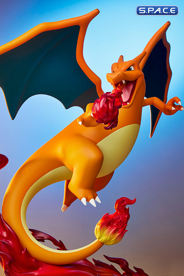 Glurak Statue (Pokemon)