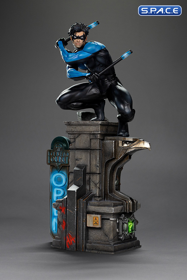 1/10 Scale Nightwing Art Scale Statue (DC Comics)