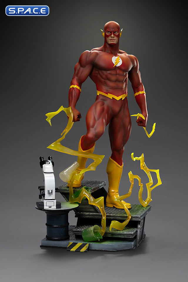 1/4 Scale The Flash Legacy Replica Statue (DC Comics)