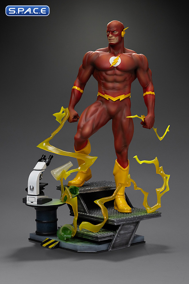 1/4 Scale The Flash Legacy Replica Statue (DC Comics)