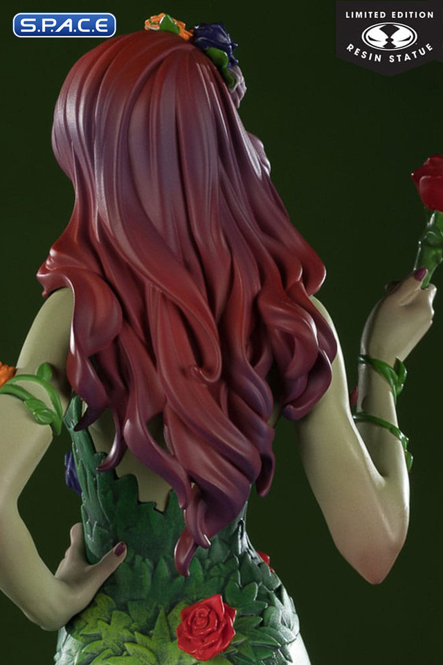 Poison Ivy by J. Scott Campbell Statue (Cover Girls of the DC Universe)
