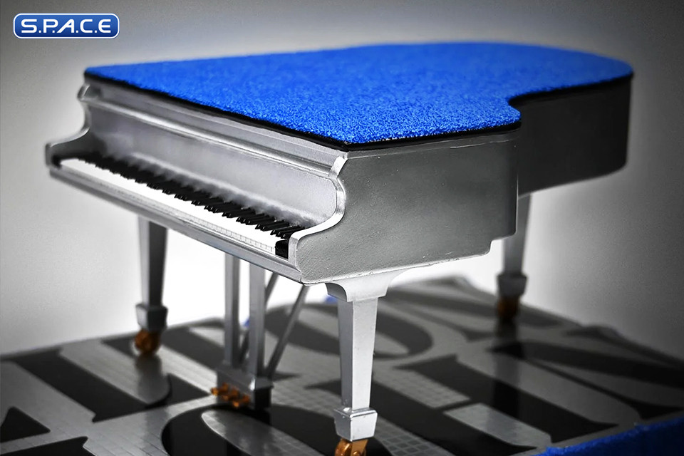 Elton John Rock Iconz Statue (Elton John)