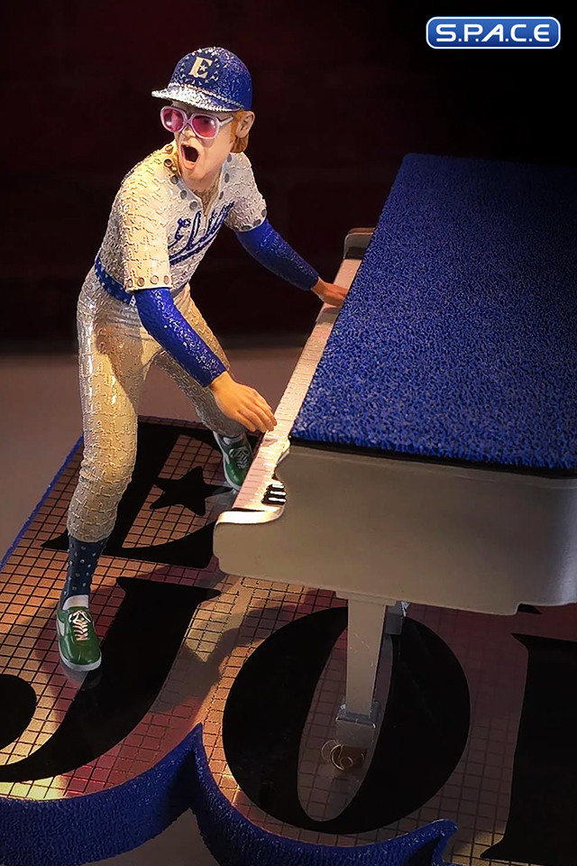 Elton John Rock Iconz Statue (Elton John)