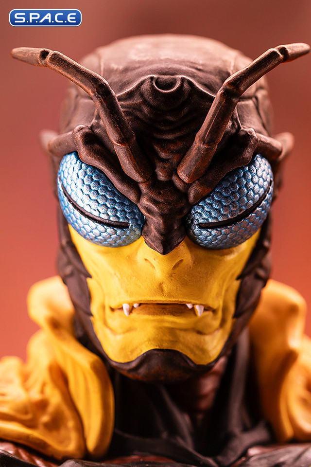 1/6 Scale Buzz-Off Deluxe (Masters of the Universe)