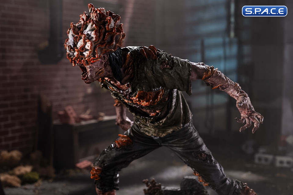 Clicker Statue (The Last of Us)