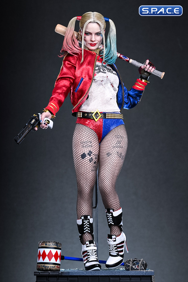 1/6 Scale Harley Quinn Movie Masterpiece MMS841 (Suicide Squad)