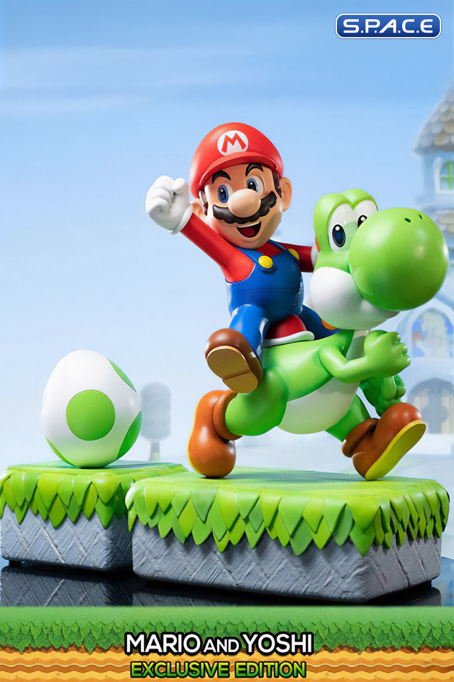Mario and Yoshi Statue - Exclusive Version (Super Mario)