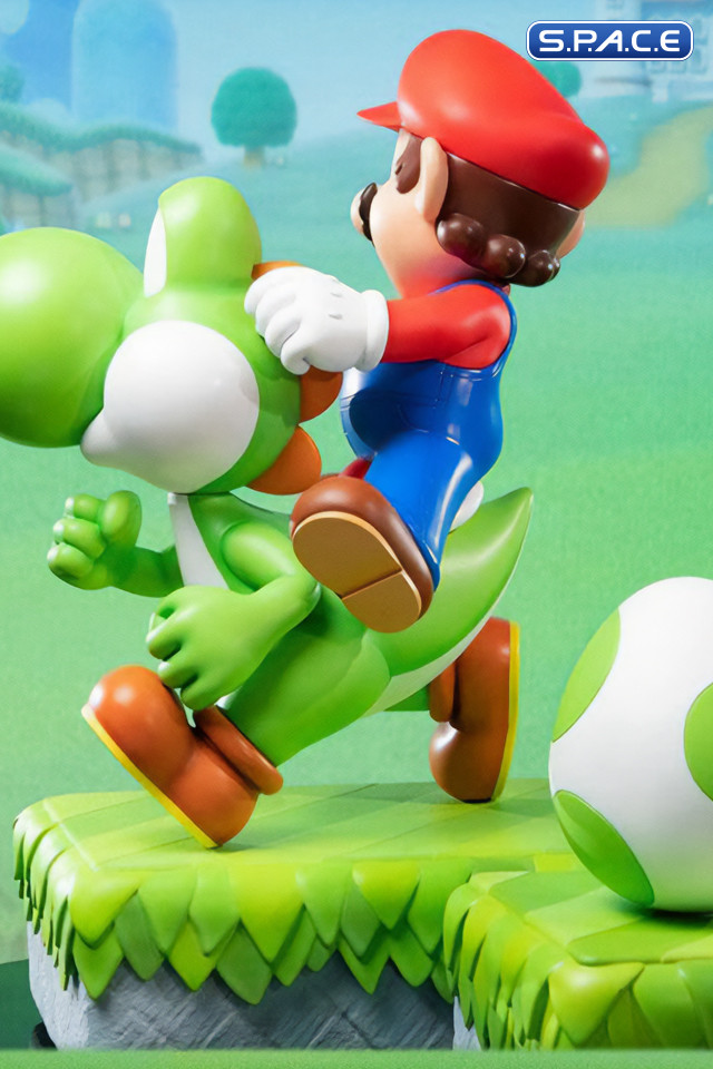 Mario and Yoshi Statue - Exclusive Version (Super Mario)