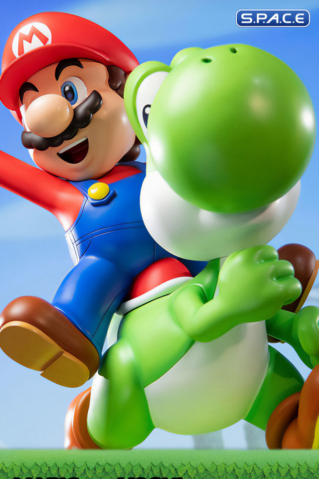 Mario and Yoshi Statue (Super Mario)