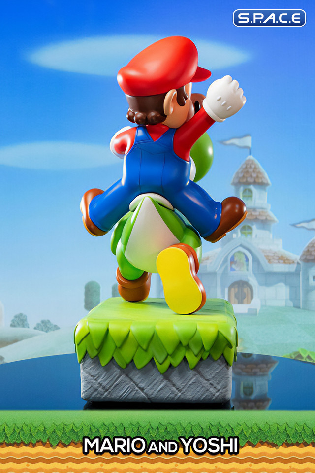 Mario and Yoshi Statue (Super Mario)
