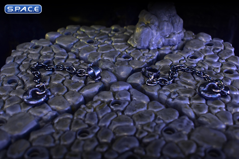 Deluxe Dungeon Savage Stand Set (Savage Crucible)