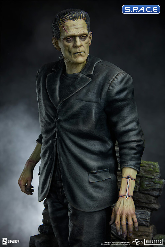 Frankensteins Monster Premium Format Figure (Universal Monsters)