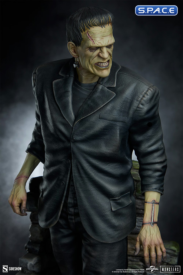 Frankensteins Monster Premium Format Figure (Universal Monsters)