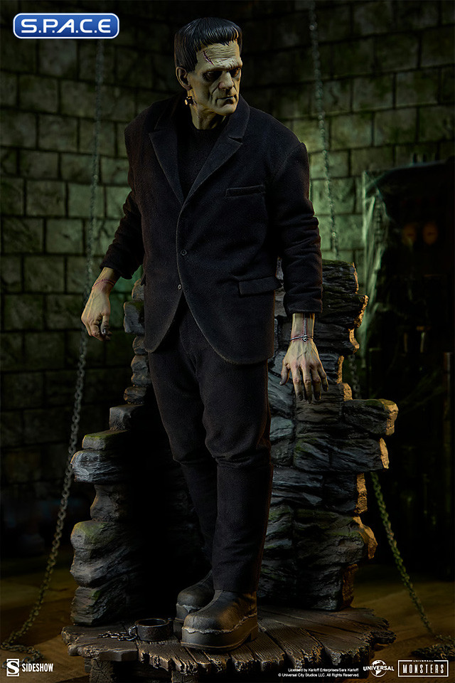 Frankensteins Monster Premium Format Figure - Mixed Media Version (Universal Monsters)