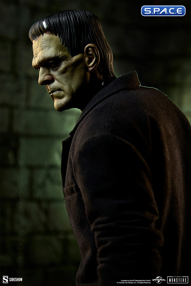 Frankensteins Monster Premium Format Figure - Mixed Media Version (Universal Monsters)