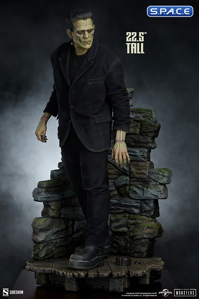 Frankensteins Monster Premium Format Figure - Mixed Media Version (Universal Monsters)