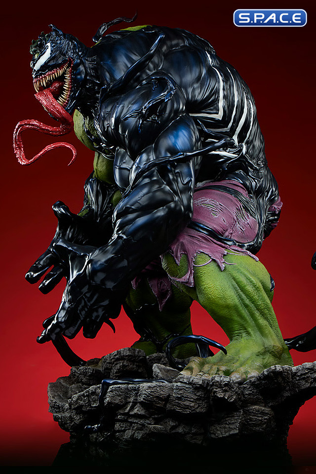 Venomized Hulk Premium Format Figure (Marvel)