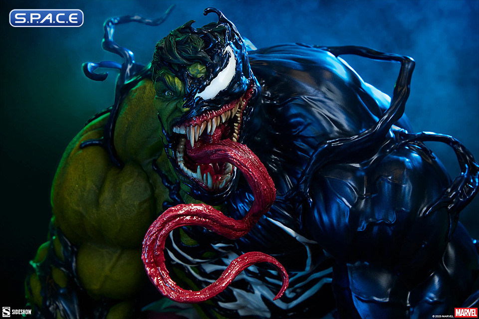 Venomized Hulk Premium Format Figure (Marvel)