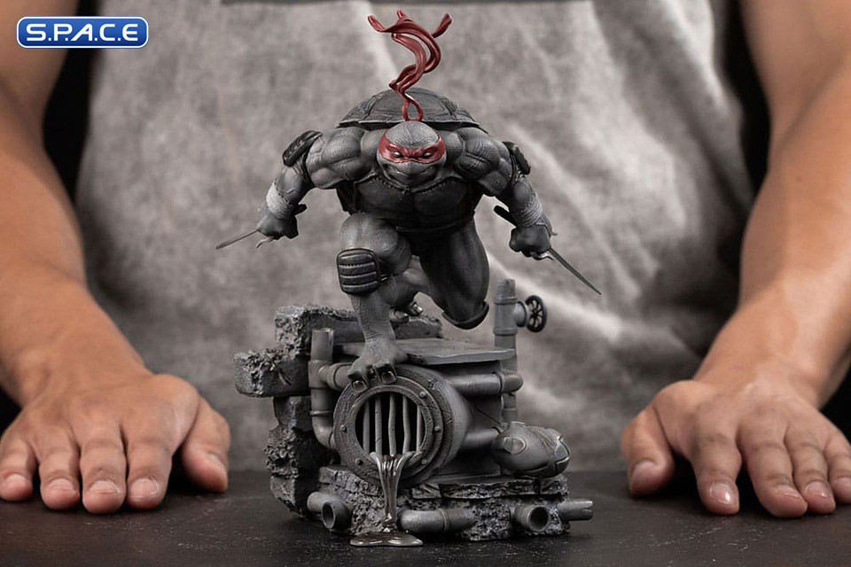 1/10 Scale Raphael BDS Art Scale Statue - black & white Version (Teenage Mutant Ninja Turtles)