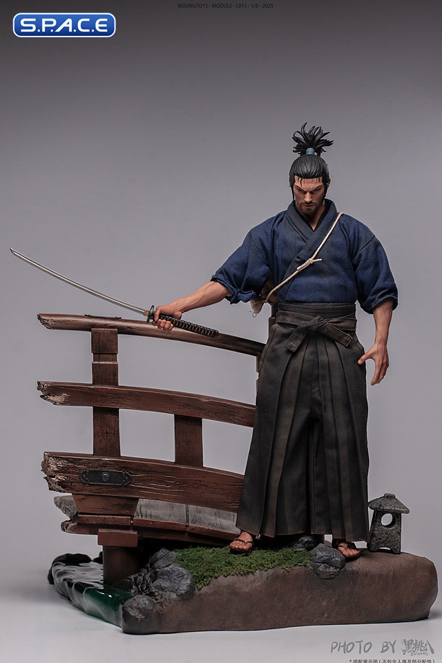 1/6 Scale damaged Bridge Diorama Base Version B