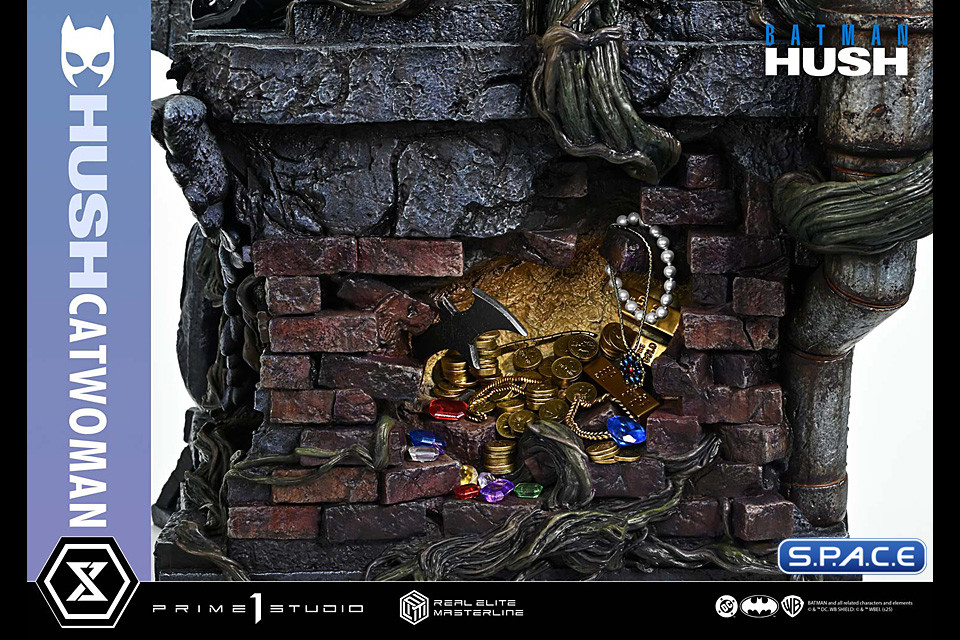 1/3 Scale Catwoman Real Elite Masterline Statue (Batman: Hush)