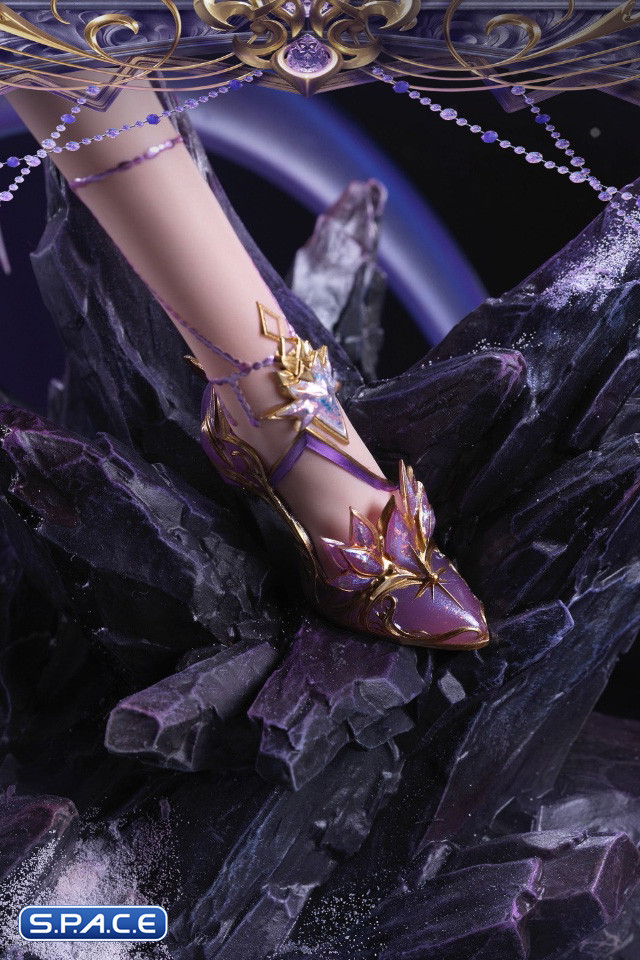 Donghua Sheng Caier Statue (Throne of Seal)