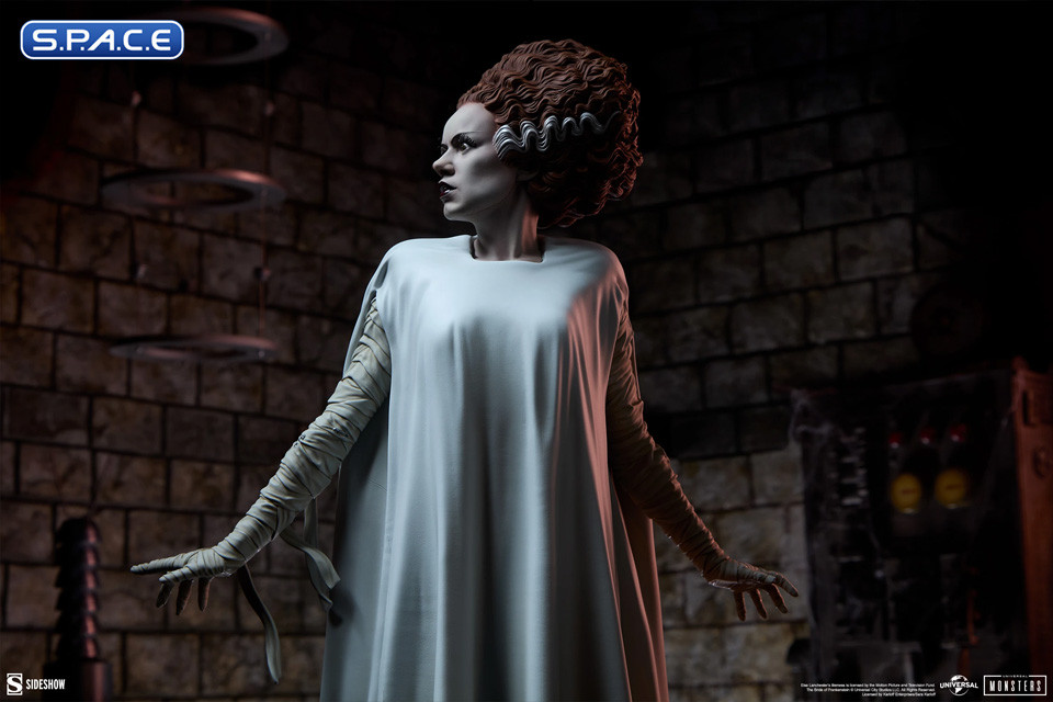 The Bride of Frankenstein Premium Format Figure (Universal Monsters)
