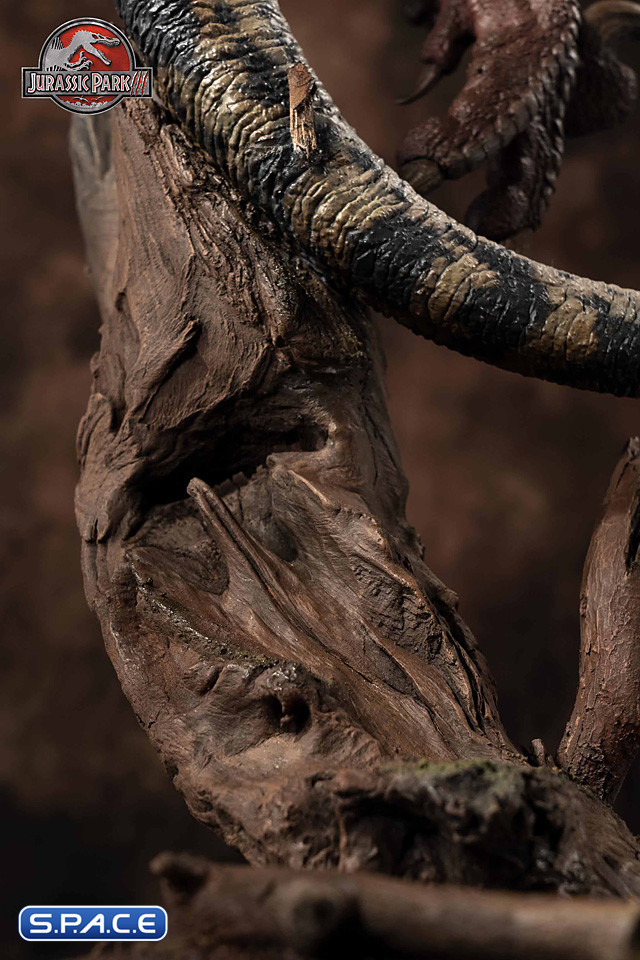 Female Velociraptor White Queen Maquette (Jurassic Park III)