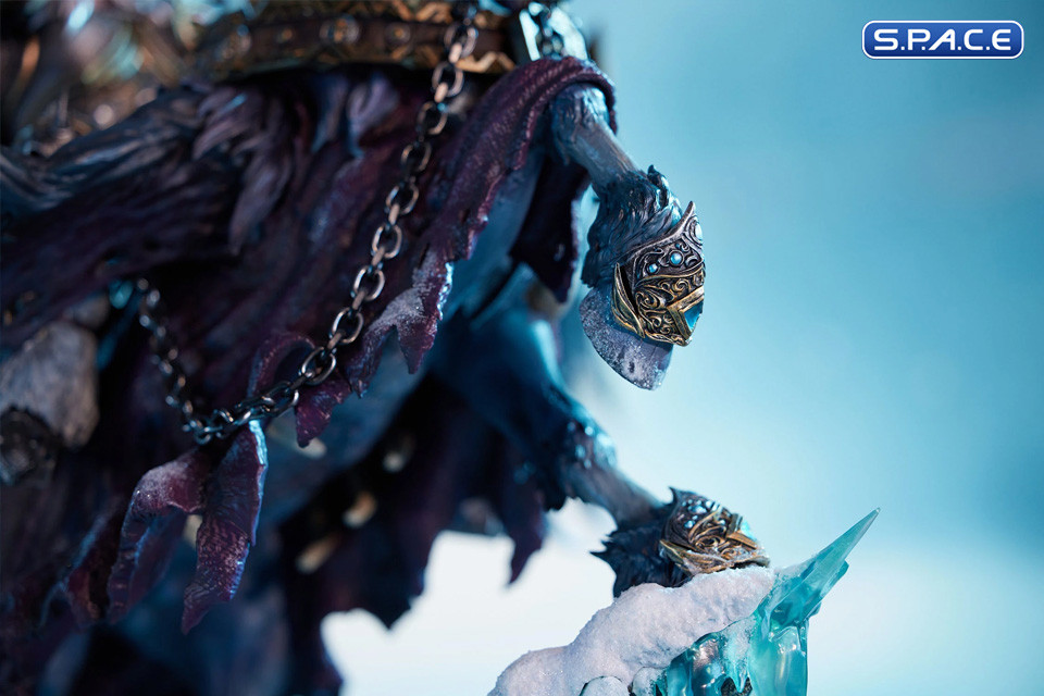 The Lich King & Invincible Statue (World of Warcraft)