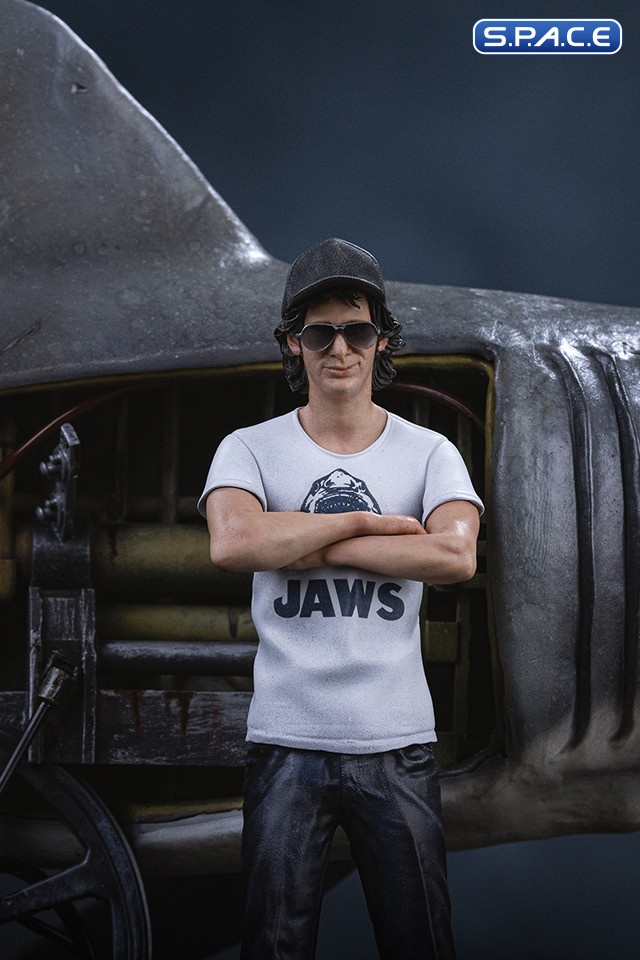 1/10 Scale Steven Spielberg & Jaws Deluxe Art Scale Statue (Jaws)