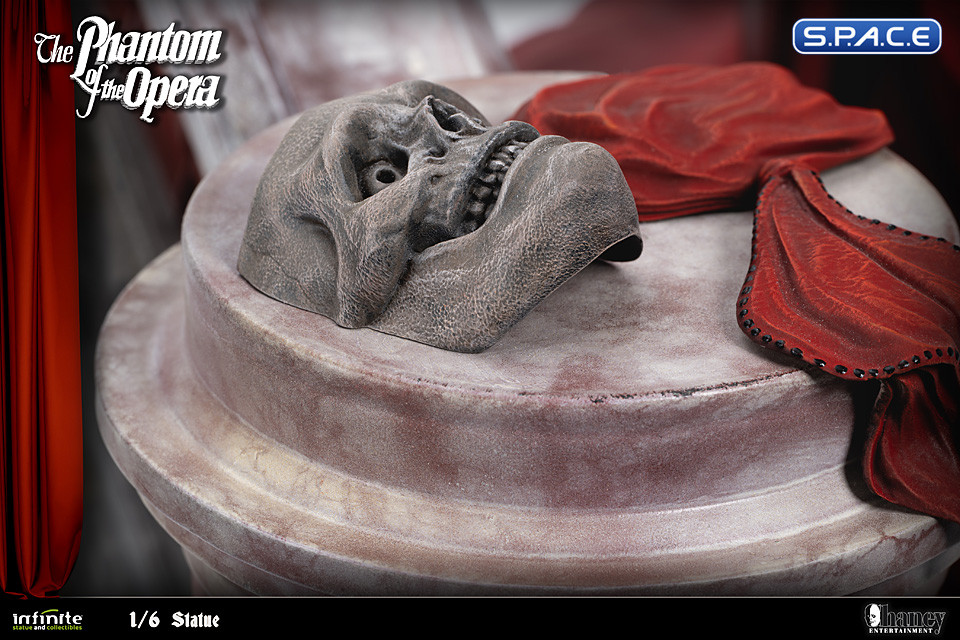 Red Death Statue (The Phantom of the Opera)
