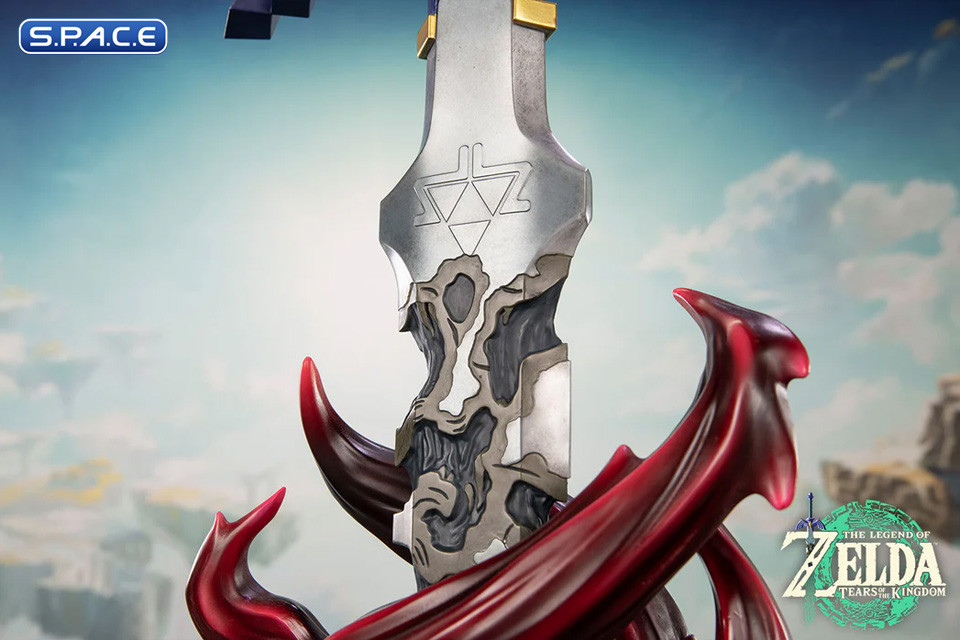 1:1 Decayed Master Sword Life-Size Statue (The Legend of Zelda: Tears of the Kingdom)