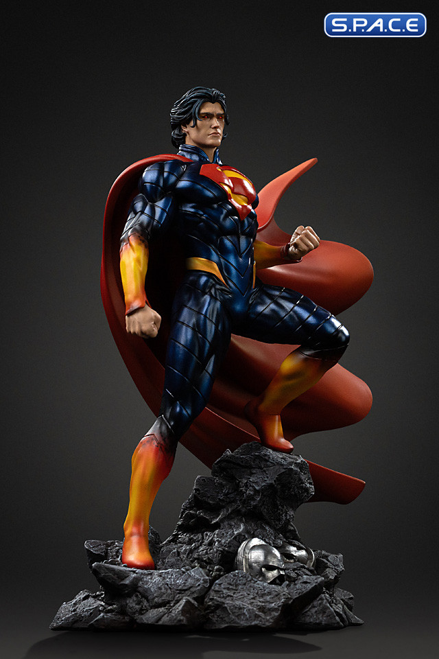 1/10 Scale Absolute Superman Art Scale Statue (DC Comics)
