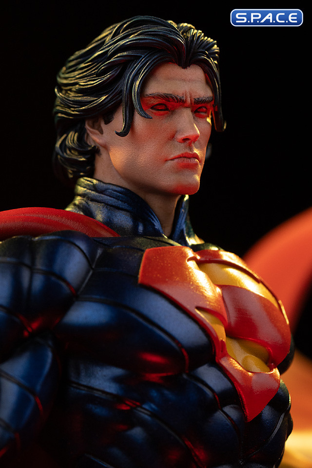 1/10 Scale Absolute Superman Art Scale Statue (DC Comics)