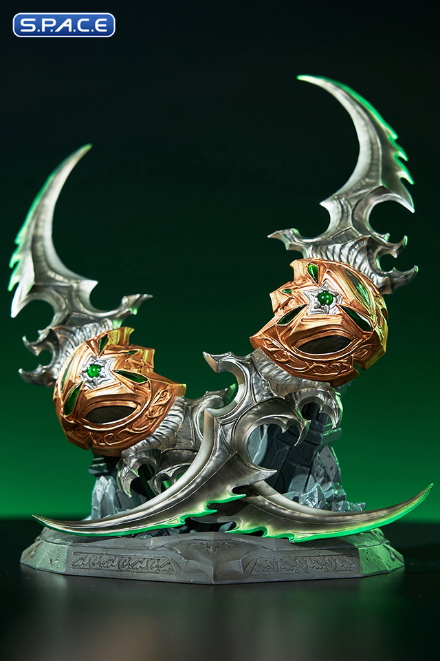 Warglaives of Azzinoth Collectors Edition Replica (World of Warcraft)