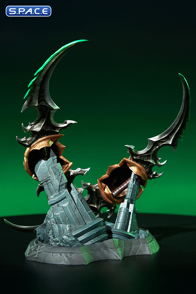 Warglaives of Azzinoth Collectors Edition Replica (World of Warcraft)