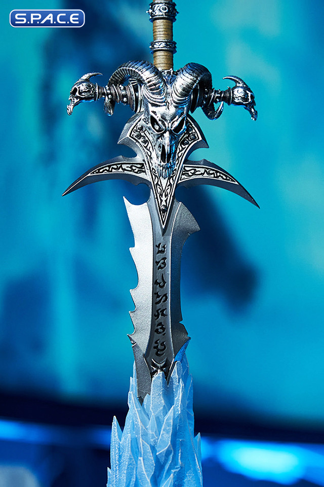 Frostmourne Collectors Edition Replica (World of Warcraft)