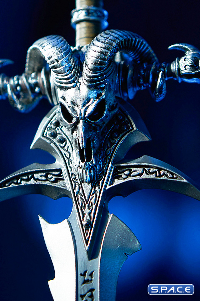 Frostmourne Collectors Edition Replica (World of Warcraft)