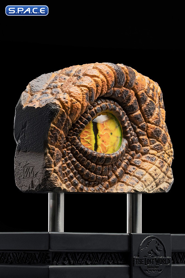 1:1 Male Velociraptor Eye Life-Size Replica (The Lost World: Jurassic Park)