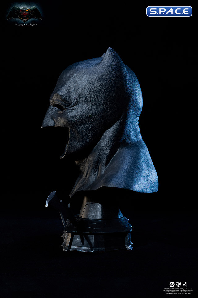 1:1 Batman Cowl Life-Size Replica (Batman v Superman: Dawn of Justice)
