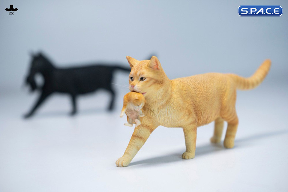 Domestic Cat with Kitten Statue (red)