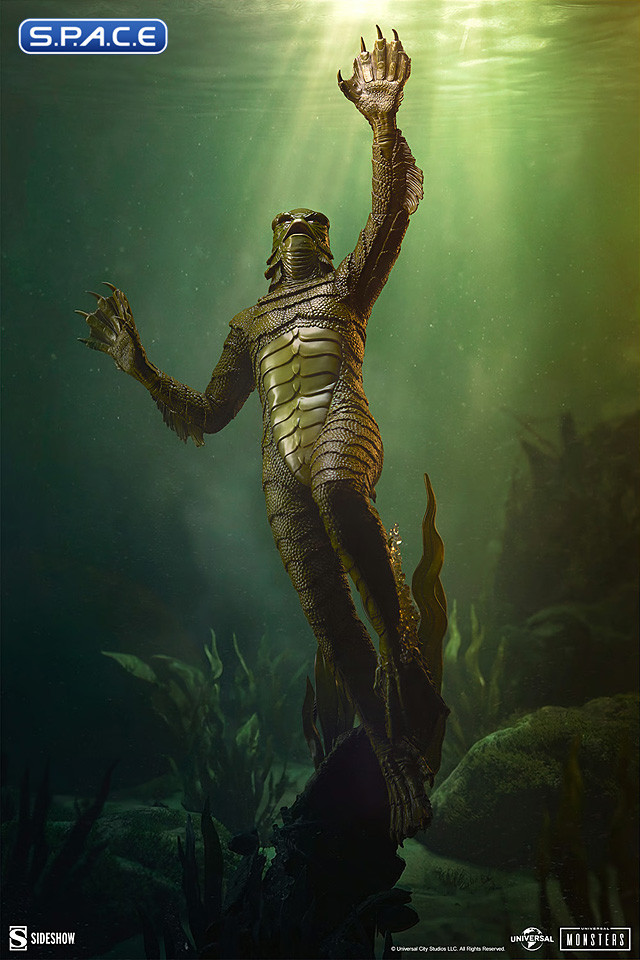 Creature from the Black Lagoon Premium Format Figure (Universal Monsters)